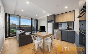 Lavish In Lyneham - 2Bd 1Bth Apt